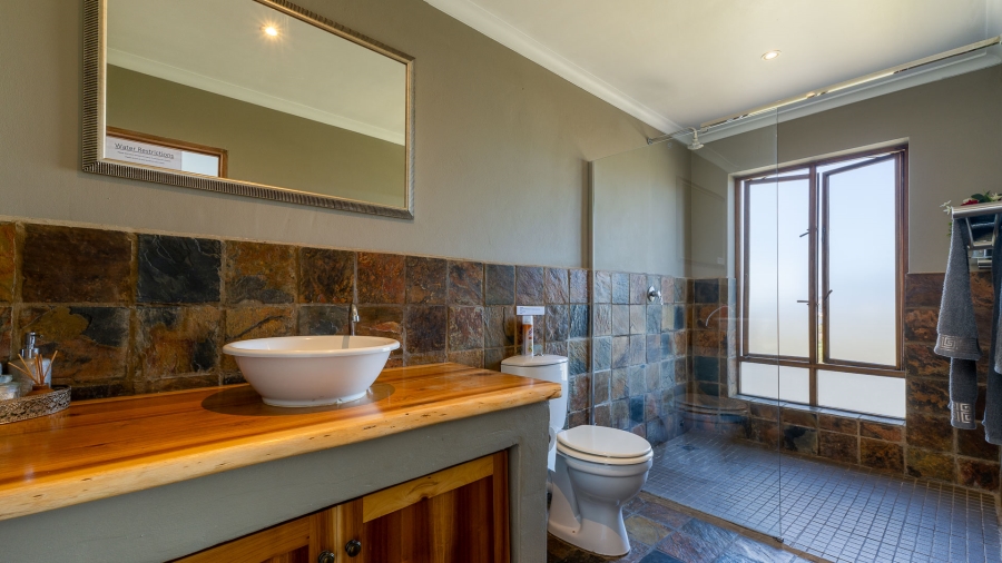 7 Bedroom Property for Sale in Knysna Central Western Cape